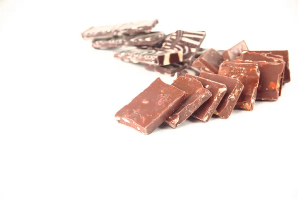 De cerca. rodajas de postre de chocolate .isolated en white.photo w —  Fotos de Stock