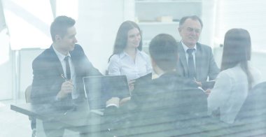 Atölye arkasından glass.the görüntü iş takım