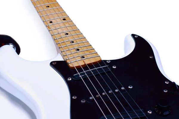 Guitarra eléctrica aislada sobre fondo blanco — Foto de Stock