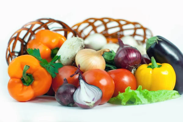 Closeup.useful vegetables.isolated beyaz bir arka plan üzerinde — Stok fotoğraf