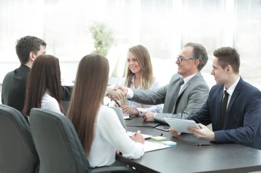 karşılıklı müzakere masasına iş ortakları