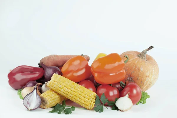 Sweet pepper,eggplant,tomato and corn.isolated on a white backgr — Stock Photo, Image