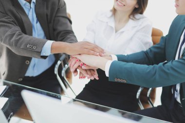 El desteği birlikte katılmak ve kavram birleştirmek