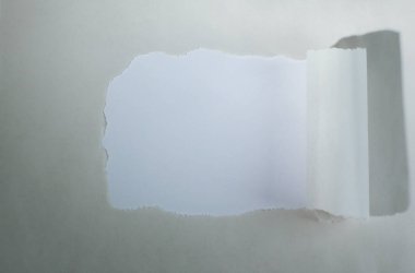 yırtık edges.background kağıdına delik.