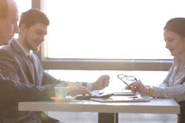 up.Business yakın takım dikkate alır hesap makinesini kullanarak kar