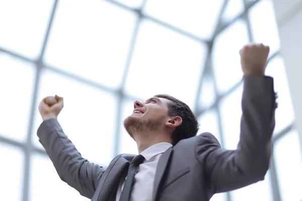 Sluit up.very gelukkig zakenman in zijn kantoor — Stockfoto