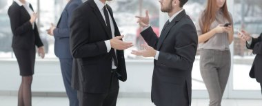 up.Business yakın insanlar iş sorunlarını tartışmak