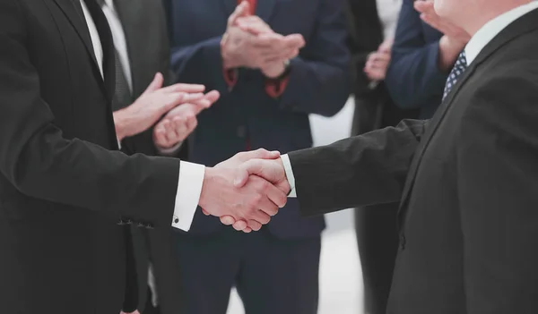 Close up. reliable handshake of business people — Stock Photo, Image