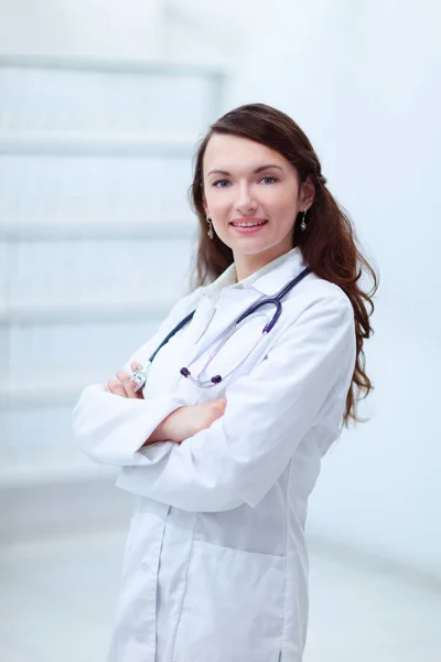 Porträtt av en kvinnlig läkare av terapeuten. — Stockfoto
