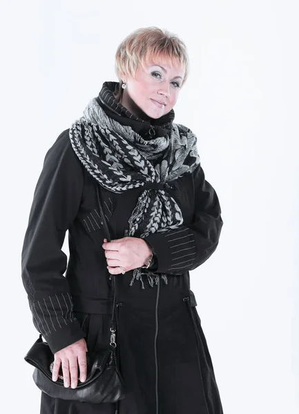 Mulher na moda em um casaco preto e scarf.isolated no branco . — Fotografia de Stock