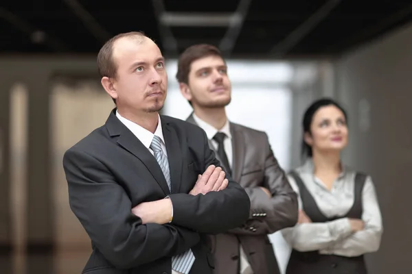 Stäng up.group av säker affärsmän. konceptet med partnerskap — Stockfoto