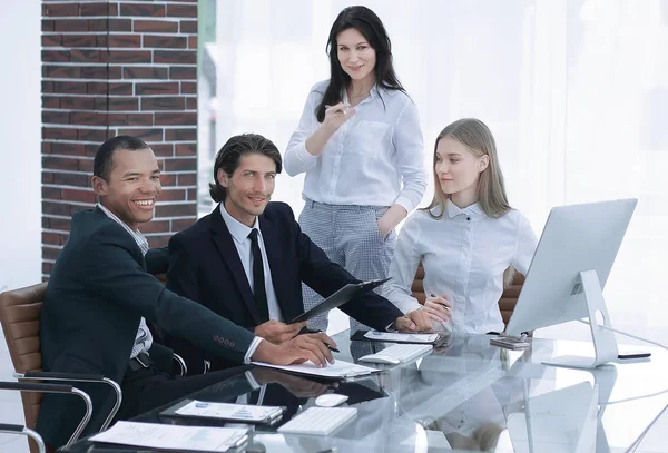 Business team in the work day.office life — Stock Photo, Image