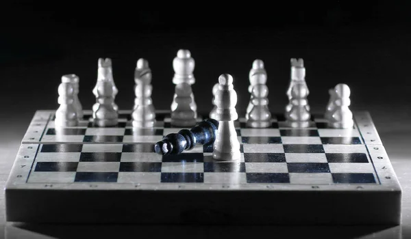 Kompozičního šachu na konceptu Board.the vítězství — Stock fotografie