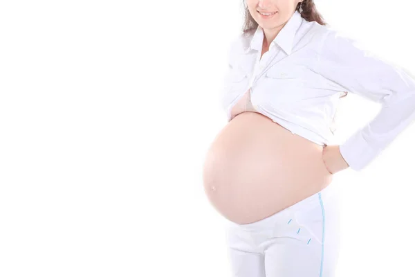 Uśmiechnięta młoda w ciąży woman.isolated na białym tle — Zdjęcie stockowe