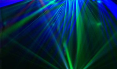 Lazer ışınları parlak disko ışıkları ile bulanıklık