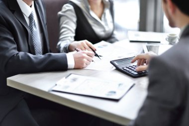 finansal verileri analiz up.business takımı Kapat