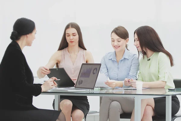 Grupa biznes kobieta o spotkania w biurze — Zdjęcie stockowe