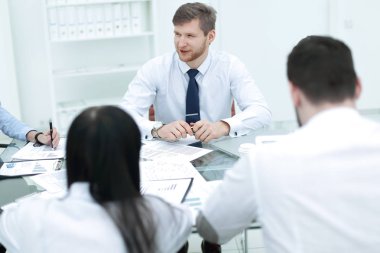 yakın up.the iş takım mali açıklar