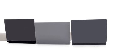 Üç işyeri .isolated beyaz dizüstü açın