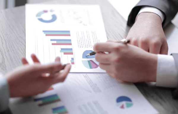 Close up.employees discuss financial data. photo with copy space — Stock Photo, Image