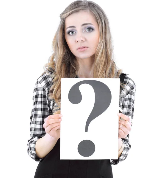 Junge Geschäftsfrau zeigt ein Blatt mit einem Fragezeichen. — Stockfoto