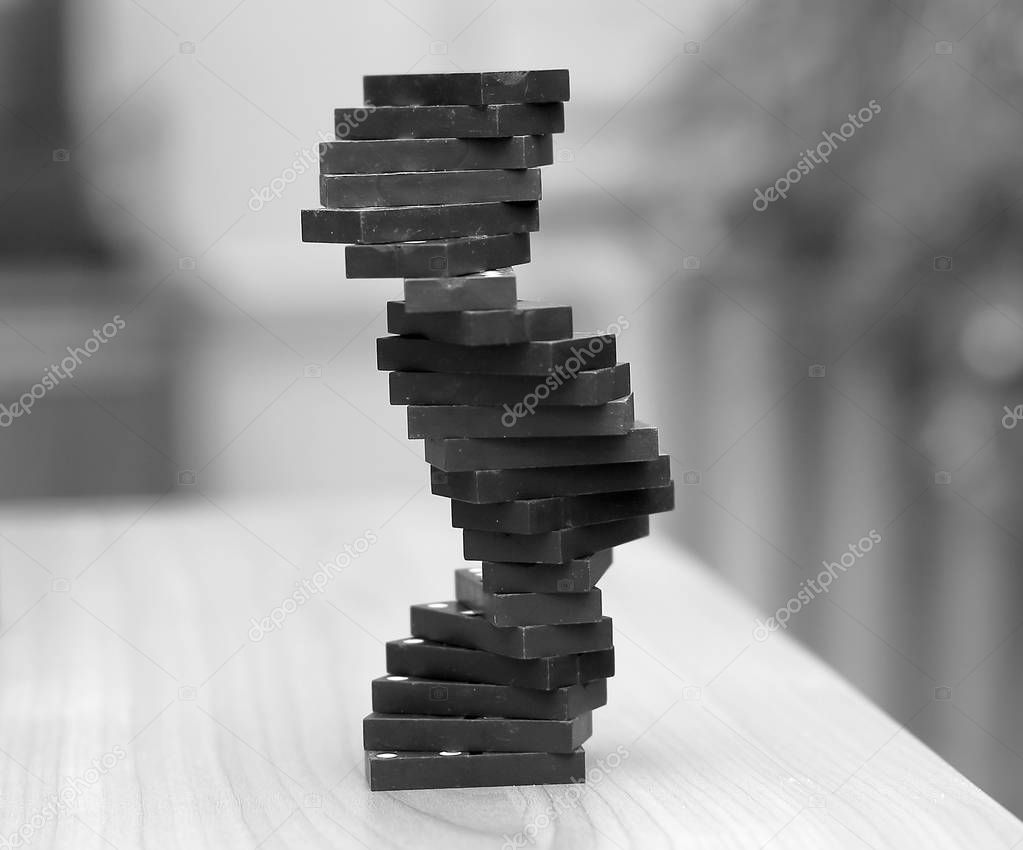 башни из домино для новичков