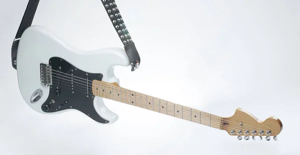 Closeup Modern Elektrische Gitaar Een Witte Achtergrond Foto Met Kopie — Stockfoto