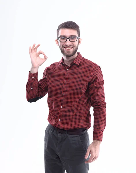 Jovem bem sucedido usando óculos mostrando o OK sign.isolated no branco — Fotografia de Stock