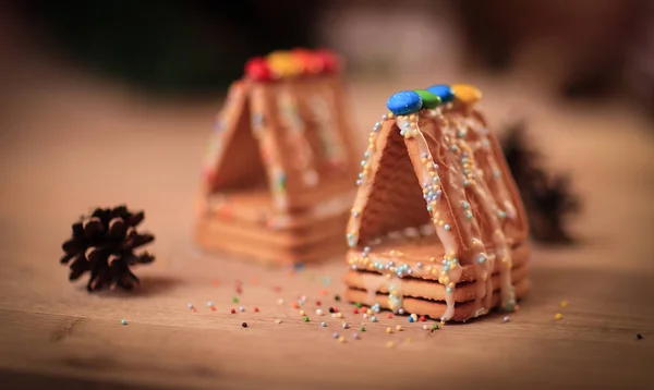 Weihnachtsküche. Hintergrundbild Cookies und Orangen auf der — Stockfoto