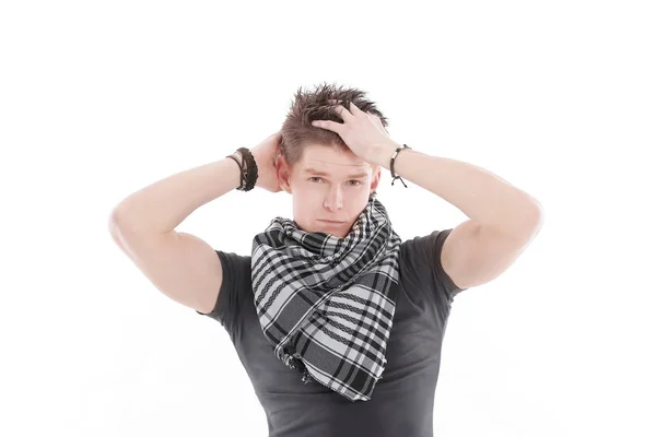 Joven en una camiseta y scarf.isolated en un blanco — Foto de Stock