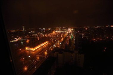 akşam kenti ofis penceresinden