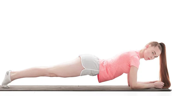 Mujer de negocios deportiva realizando ejercicio-plank.photo con espacio para copiar — Foto de Stock