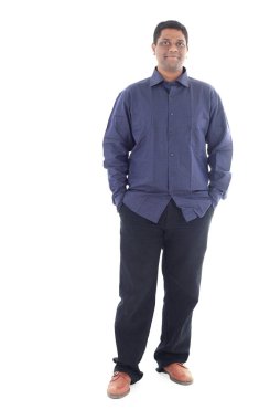 Beyaz arka plan iyi görünümlü bir Afrikalı-Amerikalı iş adamı portresi