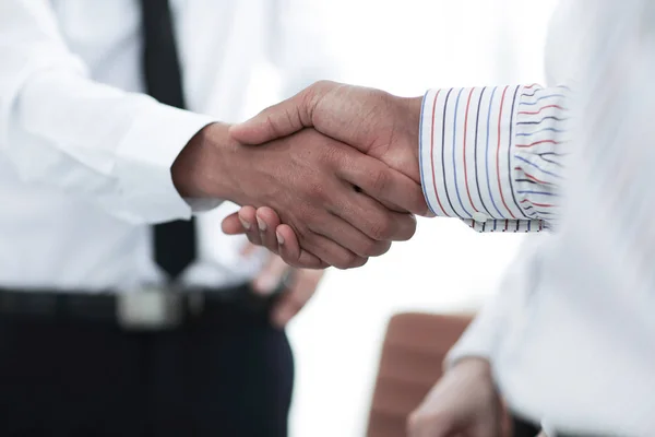 Business Handshake Finanzpartner. Das Konzept der Unterstützung — Stockfoto