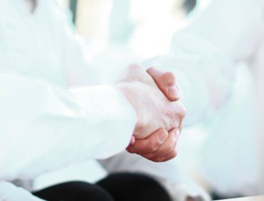 el sıkışma, hareketin toplantısında güvenliğini sağlama