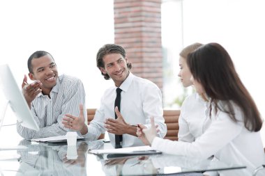 İş takım ile bir Toplantı Yöneticisi tutar