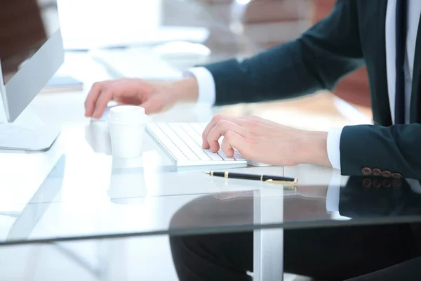 Closeup.businessman working on computer in modern office. — Stock Photo, Image