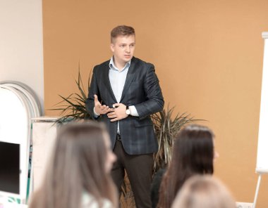 İş yürütme meslektaşları için sunu