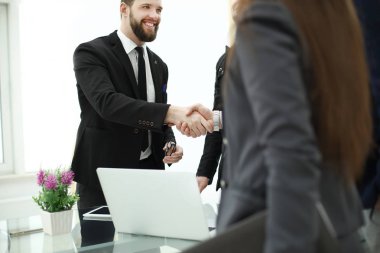 karşılıklı tartışma, finans projesi sonra iş ortakları