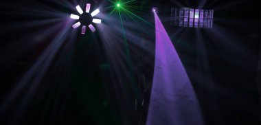 ışıklar gece club.photo kopya alanı ile arka plan görüntüsü