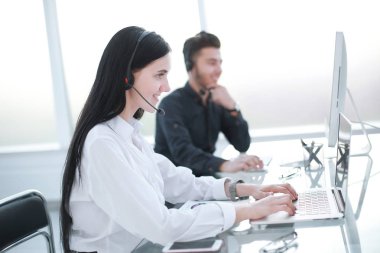 çağrı merkezinde çalışan Ajan, Müşteri Hizmetleri,