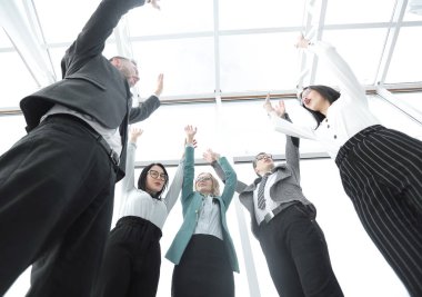 alt view.winning takım ayakta ofiste