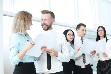 iş takım b yeni sözleşmenin koşulları tartışıyor