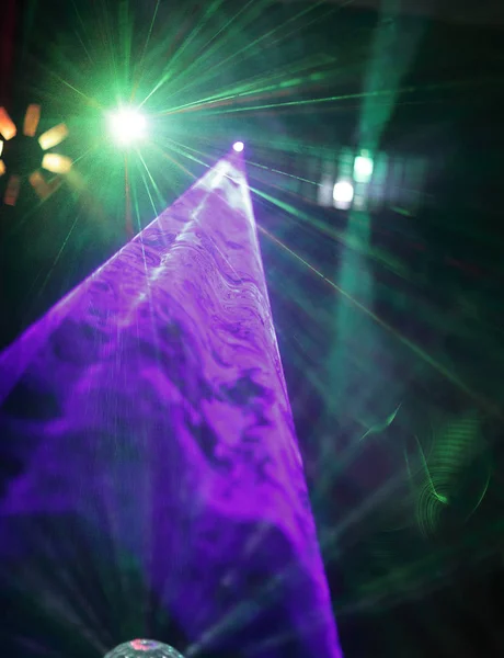 Spotlight in the nightclub.photo with copy space — Stock Photo, Image