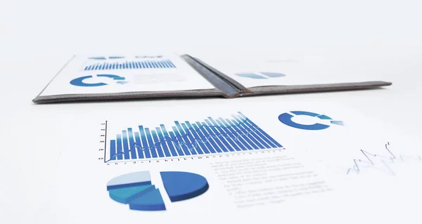 Esquema de marketing y gráficos financieros en el escritorio en la oficina —  Fotos de Stock