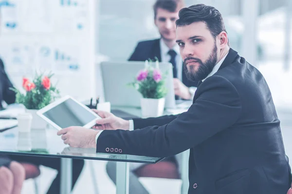 Director Equipo Negocios Para Discutir Presentación Nuevo Proyecto Financiero Una — Foto de Stock