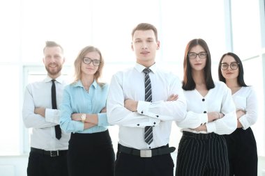 Profesyonel iş ekibi ofiste bekliyor..