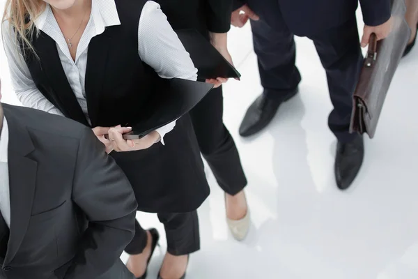 Close up.confident young business people.isolated on white background — Stock Photo, Image