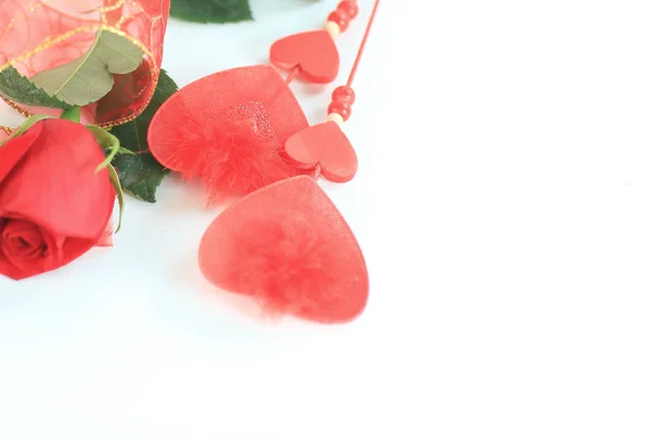 Valentine and red roses on a white background.photo with copy space — Stock Photo, Image