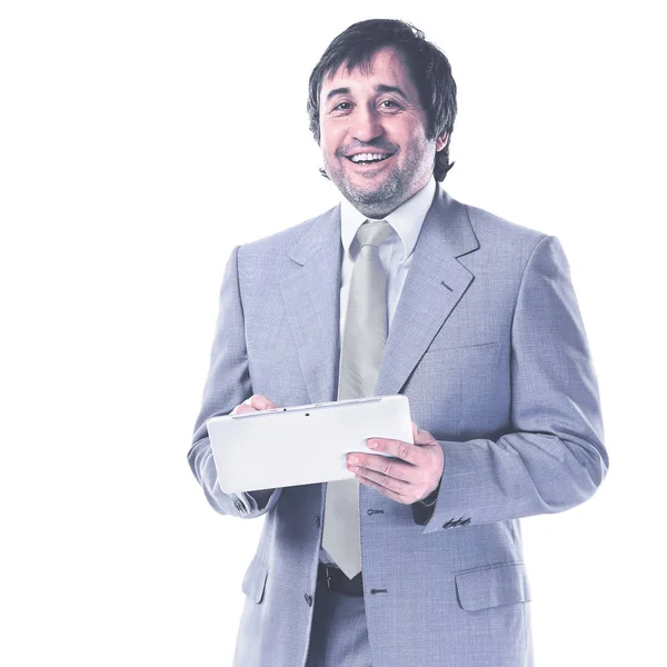 Ritratto di bell'uomo d'affari sorridente con una tavoletta in mano — Foto Stock